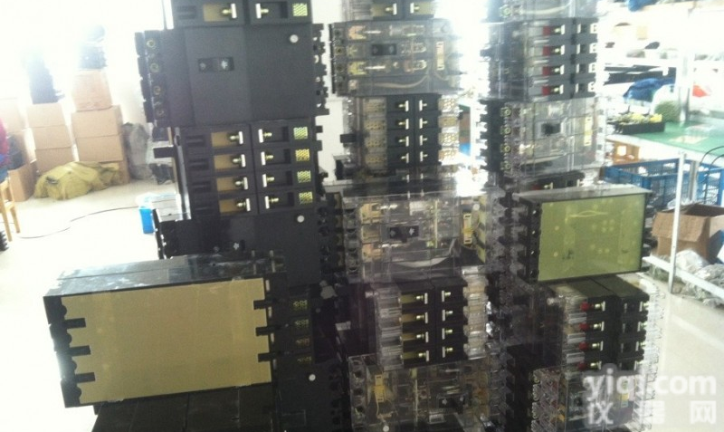 dz320y-<em>225</em>/3300 <em>空气开关</em>