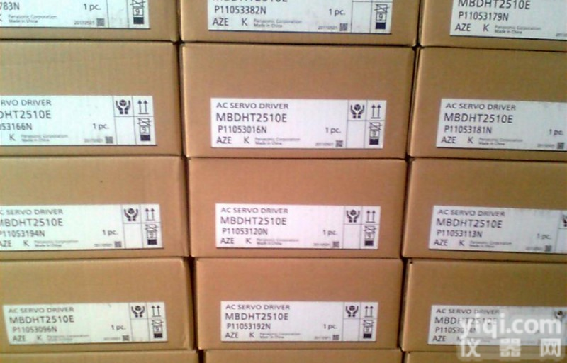 <em>MHMD082P1U MHMD082P1U</em>