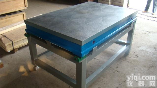 300*300-3000*6000mm规格齐全 <em>划线平板</em>