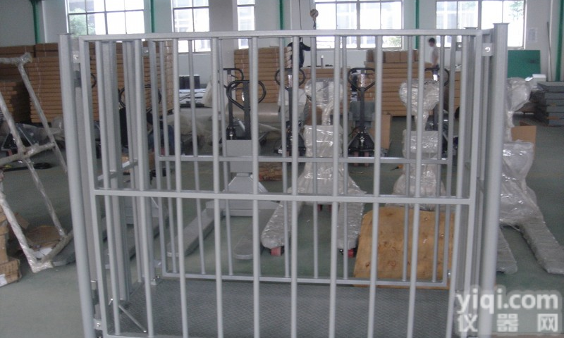 SCSS 2吨动物电子磅称丨<em>养殖场</em>2T活畜秤(带<em>围栏</em>）