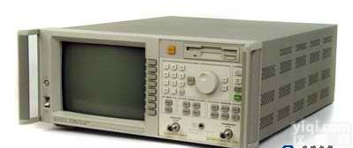 <em>8713B 网络分析仪</em>