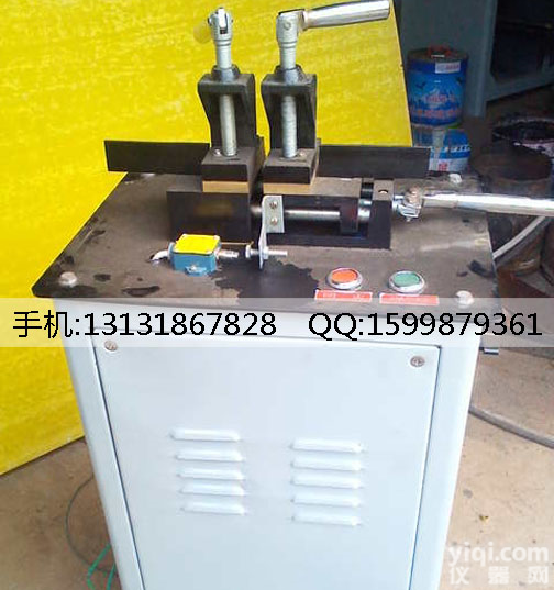 小型<em>锯条</em><em>对焊机</em>