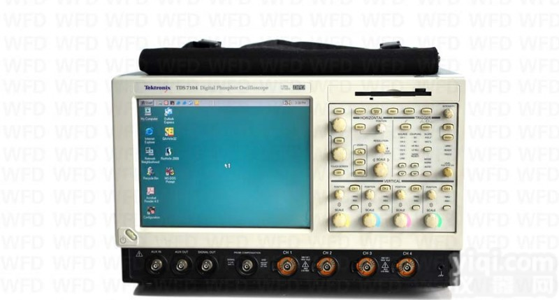 TDS7104<em> TDS7104</em>示波器