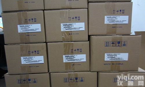 <em>SGDM</em>-<em>30</em><em>ADA</em> <em>SGDM</em>-<em>30</em><em>ADA</em>