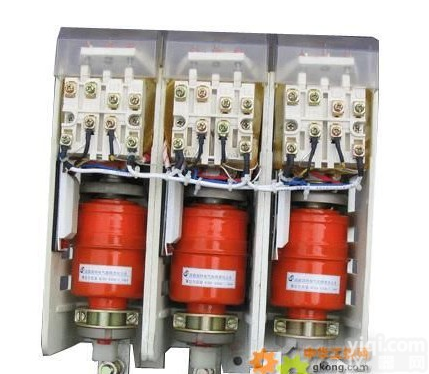 <em>EVS-400</em> <em>EVS-400</em>真空接触器