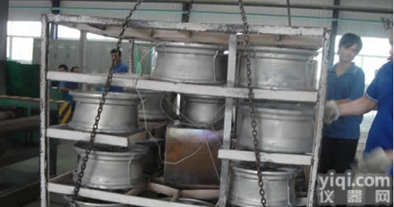  铝轮毂<em>热处理炉</em>温测试仪