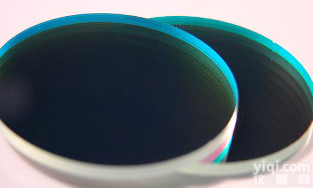 根据客户<em>要求</em> BP425-43nm带通<em>滤光片</em>