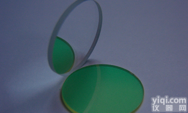 根据客户<em>要求</em> BP532-35nm带通<em>滤光片</em>