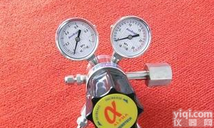  双级不锈钢<em>减压器</em>、<em>气体</em><em>减压器</em>、实验<em>气体</em>管路、实验室气路