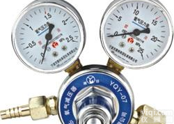  精品<em>镀铬</em>氧气<em>减压器</em>