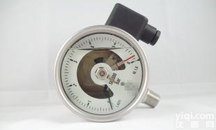 <em> 全不锈钢磁助电接点压力表</em>