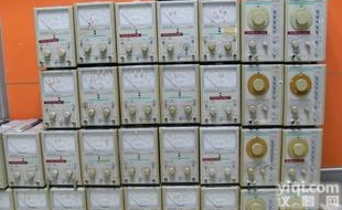  <em>日本</em><em>建伍</em>KENWOOD ，VT-175 毫伏表