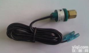 <em> YK型压力开关</em>