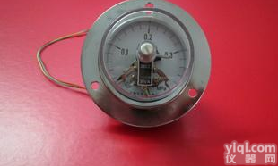  上海正宝<em>压力表</em>厂家<em>直销</em>   轴向电<em>接点</em><em>压力表</em>YCX-60ZT