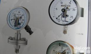  电接点<em>压力表</em>，具有<em>耐酸</em>、耐碱、耐高温的性能。