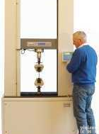 <em>双柱试验系统</em> 100 kN-300kN （22481 lbf - 674443 lbf）  劳埃德<em>双柱试验系统</em>