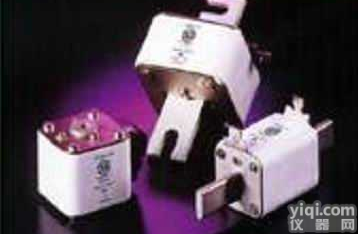 <em>170M1569</em> 170M2673 170M2680 170M3020  Bussmann<em>熔断器</em>170M方体系列