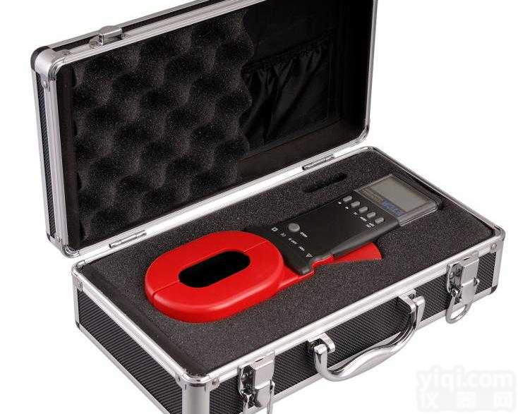 ETCR2000B+  钳形<em>接地电阻</em><em>测试仪</em>ETCR2000B+