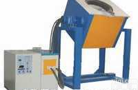 <em>中频</em>翻倒式<em>熔炼炉</em>