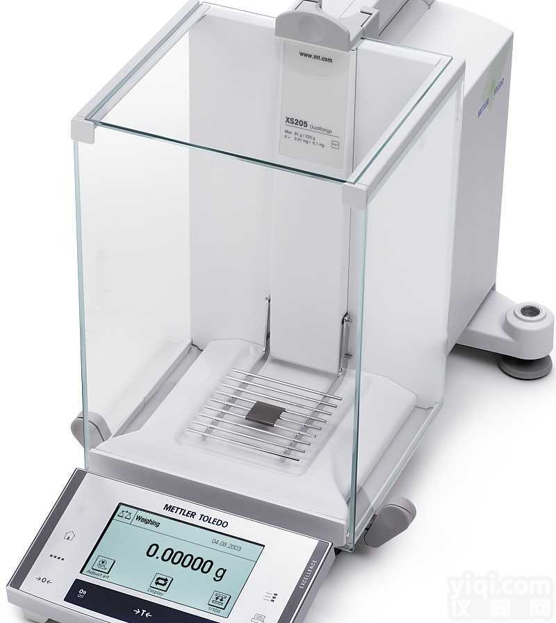 <em>XS系列分析天平</em>