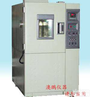 AP-80  可<em>程式</em>高<em>低温试验</em>箱