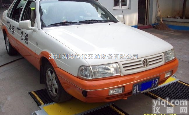 STW-18  治超专用便携式汽车<em>轮轴</em>重仪