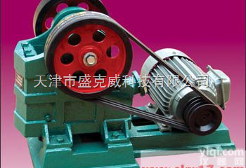 <em>PE60</em>×100<em>鄂式</em><em>破碎机</em>  <em>PE60</em>×100<em>鄂式</em><em>破碎机</em>