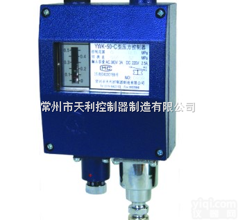 <em>YWK-50-C船用压力控制器</em>  <em>YWK-50-C船用压力控制器</em>