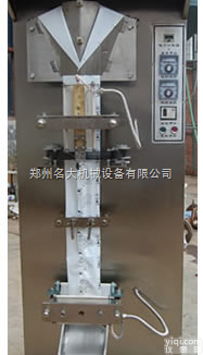 <em>酱油醋</em>自动<em>包装机</em> 饮料全自动<em>包装机</em> 河南液体<em>包装机</em>