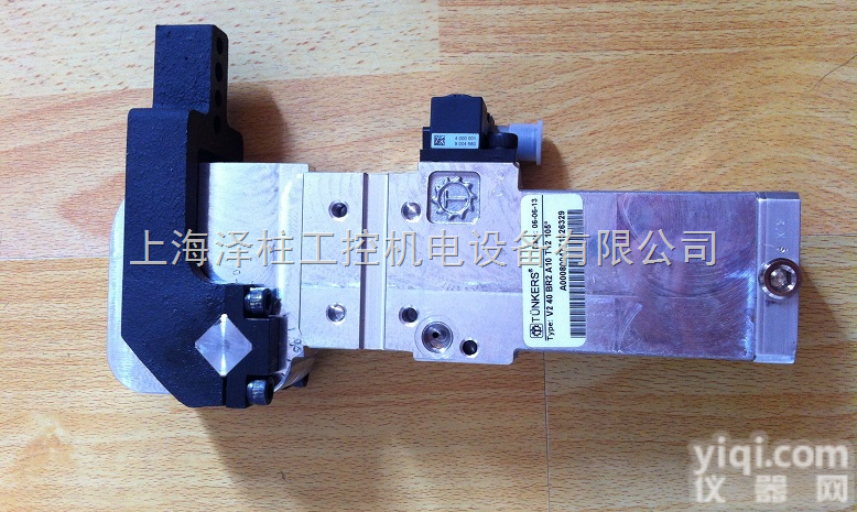 V63.1 A10 T12 135°  TUNKERS，TUNKERS夹具 <em>夹紧</em>器 <em>气缸</em>