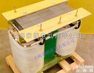 <em>干式</em>  <em>三相</em>变单相<em>变压器</em>