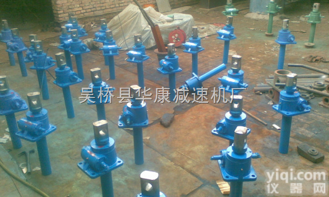 <em>SWL15丝杆升降机</em>