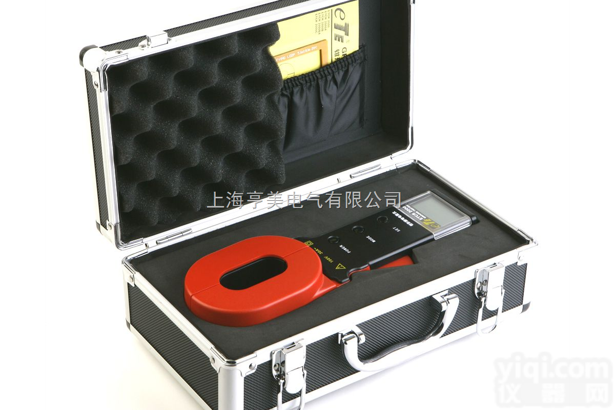 ETCR2000（基础型）钳形<em>接地电阻</em><em>测试仪</em>