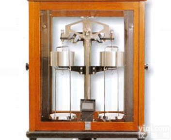 <em>上海</em><em>良平</em>TG620B<em>精密</em>标准天平