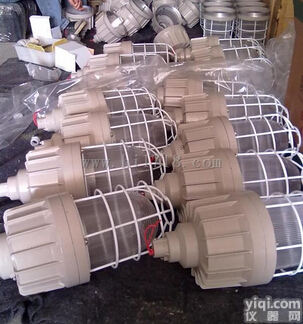 BAD61<em>隔爆型</em><em>防爆灯</em> <em>金卤灯</em>光源