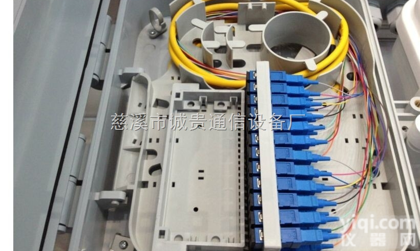 推荐   24芯<em>光纤</em>分纤箱 【<em>标准</em>参数】