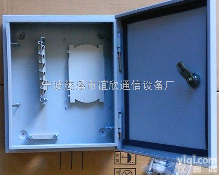 <em>钣金</em>室外12芯<em>光纤</em>分纤箱