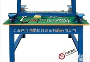 TYQG-300  <em>钳工</em>技能实训<em>平台</em>（双面四工位）机械装配<em>钳工</em>技能实验<em>平台</em>（单面双工位）