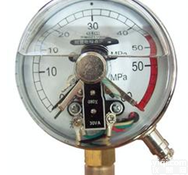 YXCN-150TQ <em> 磁助式耐震电接点压力表</em>YXCN-150TQ