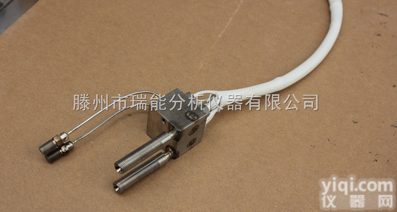 气相色谱仪  <em>热导池</em>体