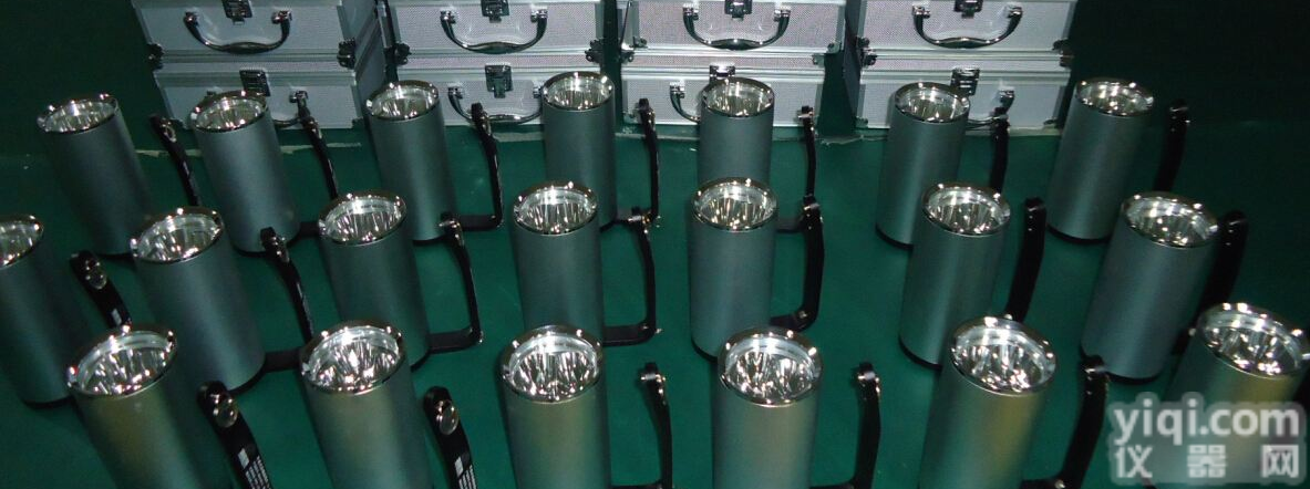 HBV4301A  手提式<em>防爆</em><em>强光</em>照明灯 LED<em>探照灯</em> 3*3W巡检<em>防爆</em><em>探照灯</em> <em>强光</em><em>探照灯</em>...