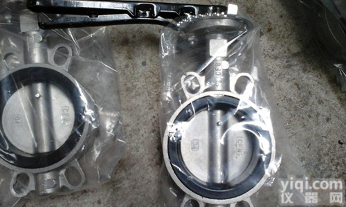 D371X-10Z<em>氟橡胶</em><em>对夹</em>蝶阀