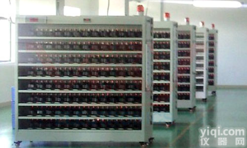 LX-XXX  <em>LED驱动电源在线式自动老化系统</em>