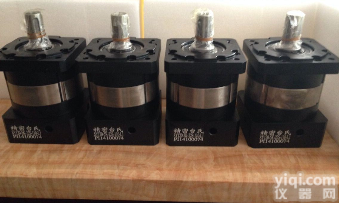 120法兰<em>减速机</em>  <em>台湾</em>行星<em>减速机</em>配松下安川2KW<em>伺服电机</em> 行星<em>减速机</em>160法兰<em>减速机</em> 正...