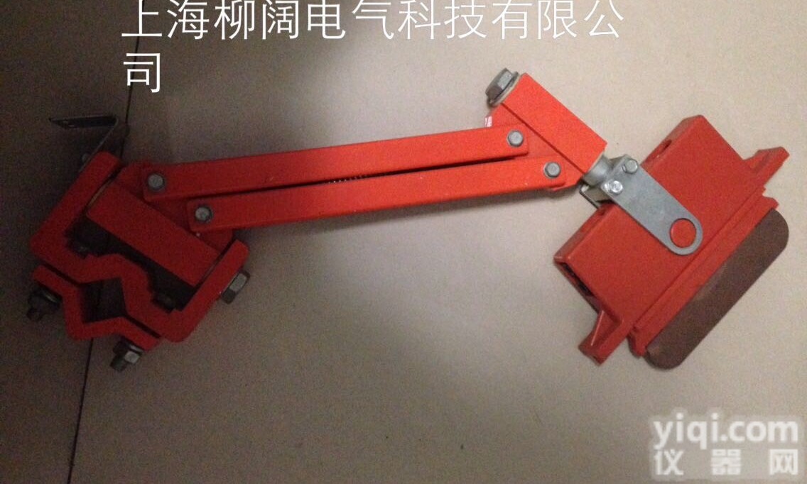 30A<em>长方</em>孔单头双杆<em>双头</em>集<em>电器</em>