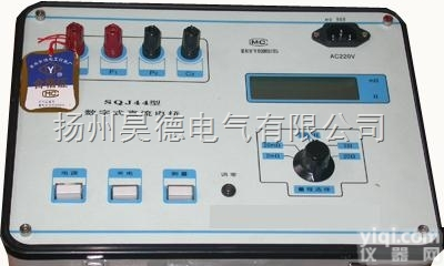<em>SQJ47数字式直流单双臂电桥</em>