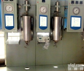 定制  <em>连续化聚合试验装置</em>