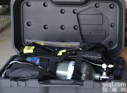 rhzkf  6.8L碳纤维瓶<em>空气呼吸器</em>  rhzkf<em>正压</em>式<em>空气呼吸器</em>