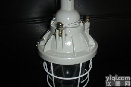 化工厂防爆立杆灯70W/150W防爆平<em>台灯</em><em>金卤灯</em>