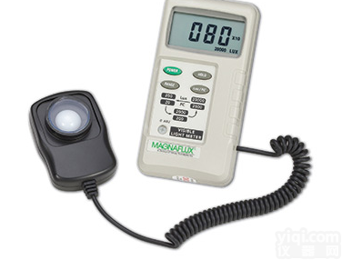 紫外线灯泡 <em>滤色片</em>  美国<em>磁通</em>紫外线<em>黑光</em>灯配件